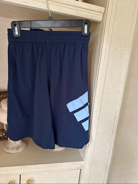 Adidas kids  Navy Athletic Shorts with Light Blue Stripe Accent size 10/12